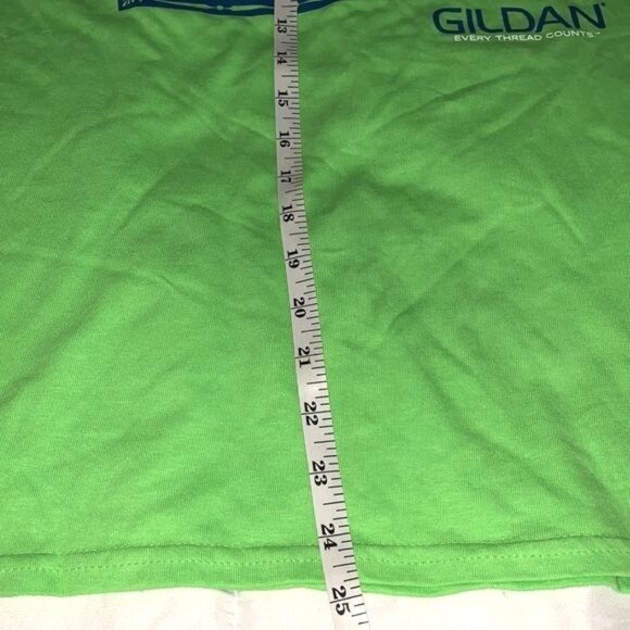 Gildan Youth T-Shirt I Love My Mom Green 100% Cotton - Picture 6 of 6